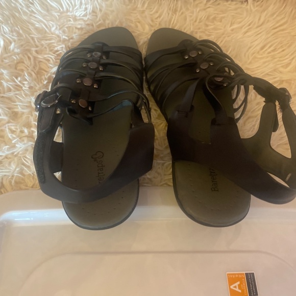 Bear Paw Sandals - Picture 5 of 6